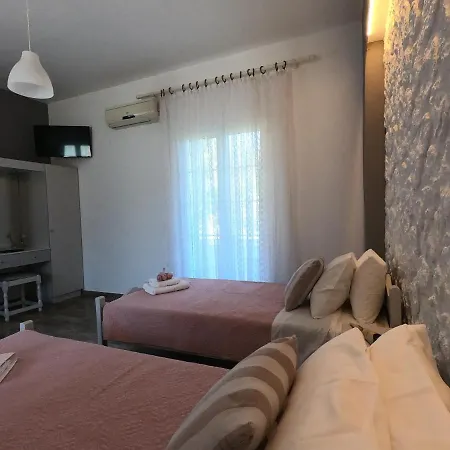 Spiridoula 1 Studios&Apartments 4*