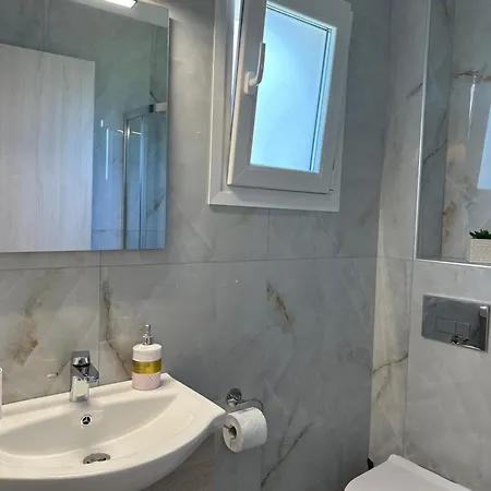 Vista Verde Apartments シダリオン